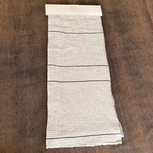 NWT PiuBelle Decorative Throw Blanket Light Gray with Stripe Raw Edge